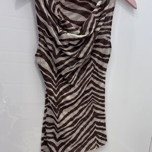 Sweet Pea Gray and White Patterned Top